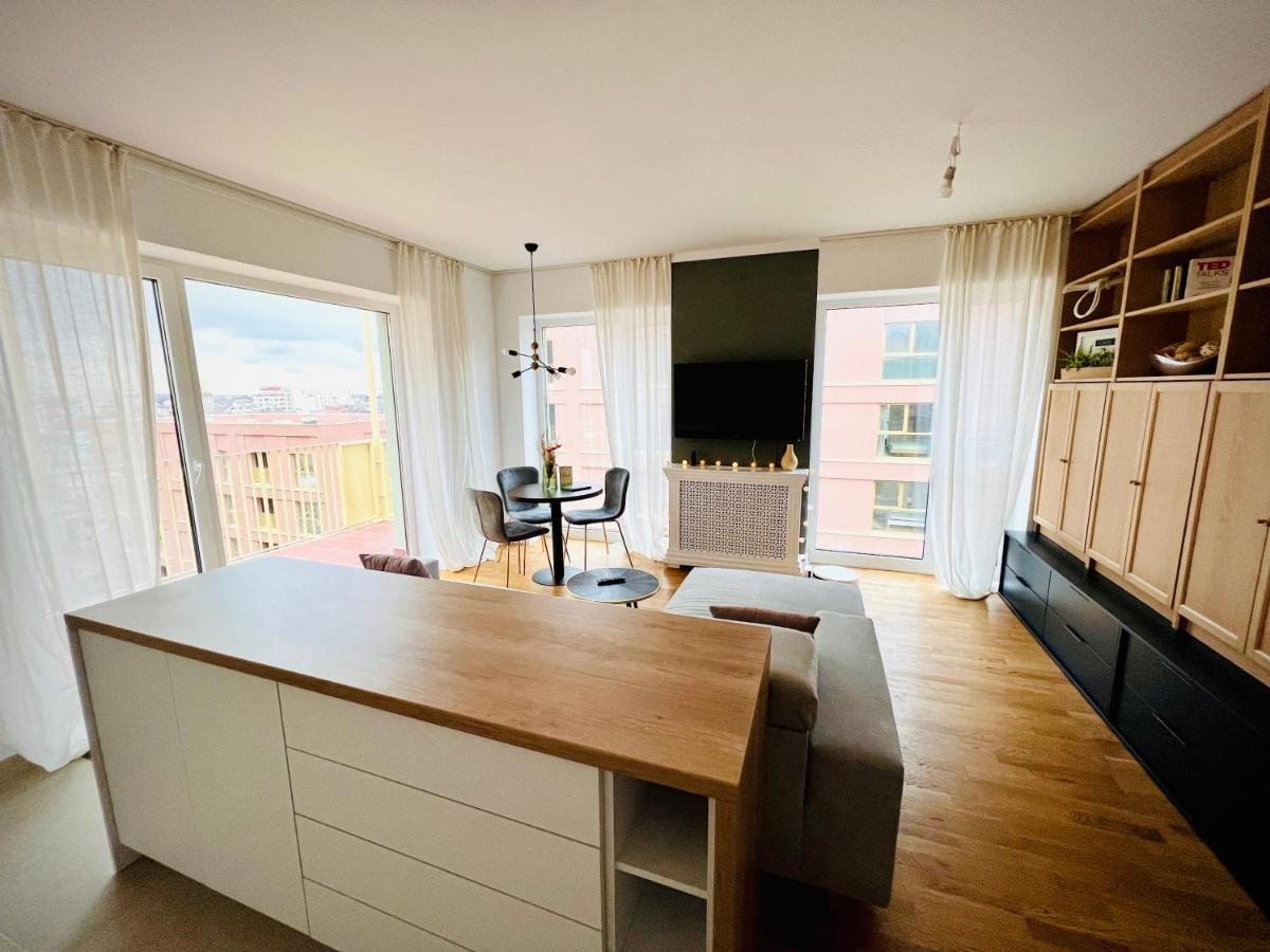 Exquisite - Two Bedroom Apartment Bucharest Luaran gambar
