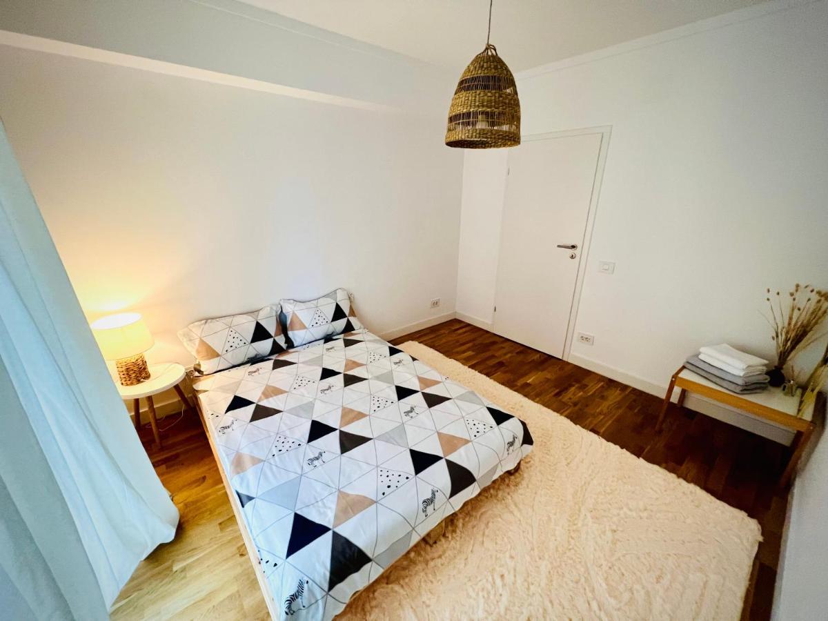 Exquisite - Two Bedroom Apartment Bucharest Luaran gambar